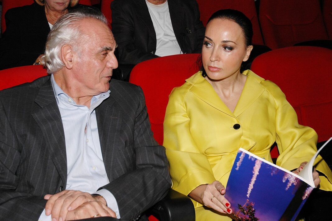 Βίκυ Τσοχατζοπούλου: «Έχω ανάγκη από πολλά πράγματα και δεν έχω ζητήσει από κανένα»