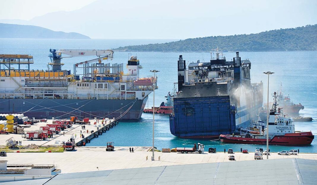 Στους έξι πλέον οι αγνοούμενοι στο πλοίο «Euroferry Olympia»