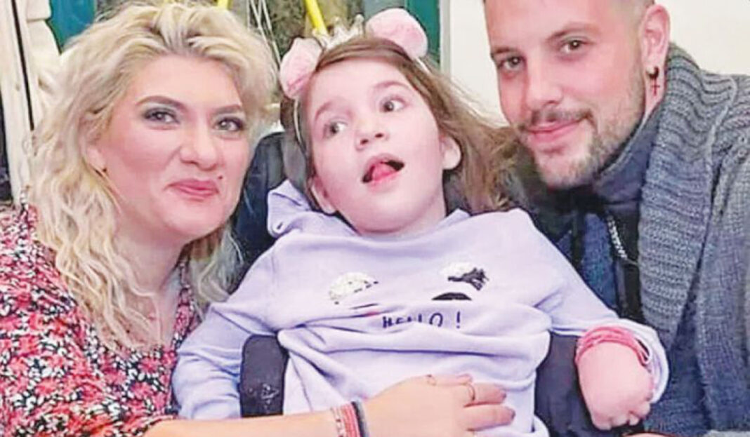 Σηκώνουν τα χέρια οι γιατροί για τους θανάτους των κοριτσιών στην Πάτρα