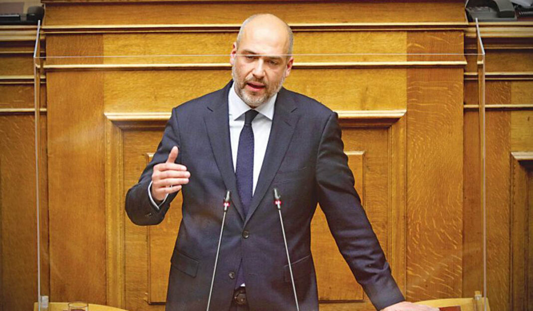 Χριστόφορος Μπουτσικάκης: Η φιλία με το Mητσοτακέικο, η Πολωνέζα μητέρα και οι τοξικές συμπεριφορές τύπου Πολάκη