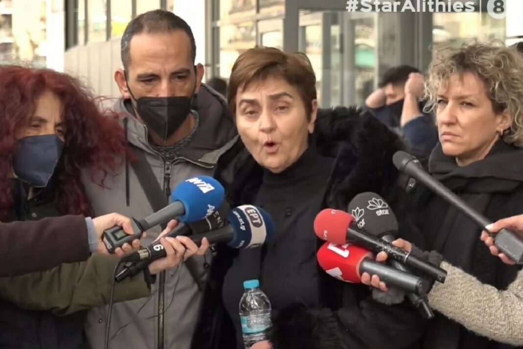 Υπόθεση Τοπαλούδη: Η δίκη διεκόπη - Το ξέσπασμα της μητέρας της αδικοχαμένης Ελένης