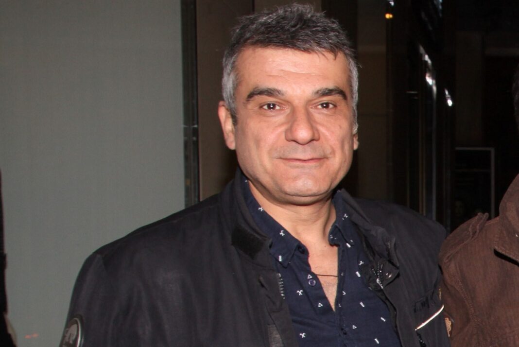 Αποστολάκης: «Οι τάφοι θα γεμίσουν πορσελάνη και σιλικόνες»