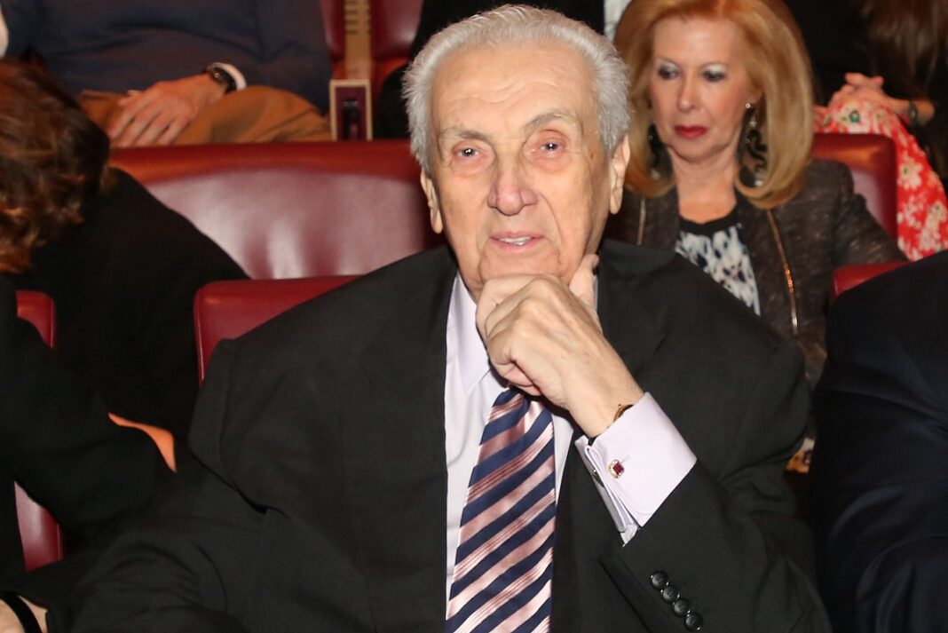 Δημήτρης Κοντομηνάς: Σήμερα θα τελεστεί η εξόδιος ακολουθία στην Ύδρα