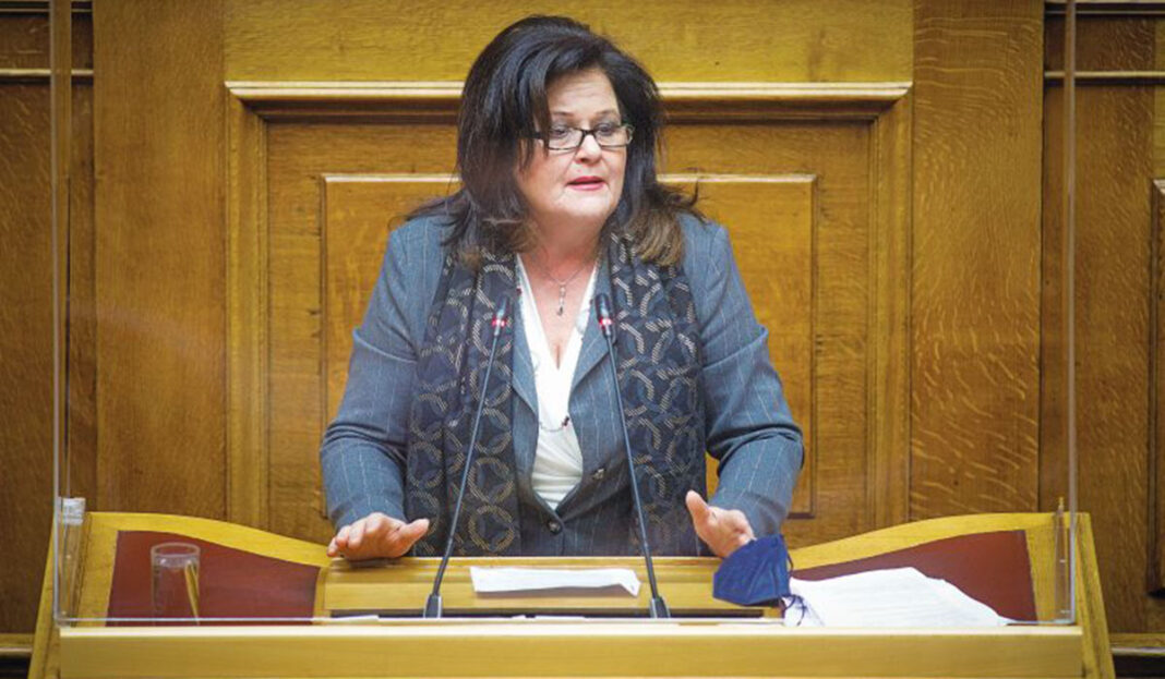 Χαρά Καφαντάρη: Ξεσπαθώνει κατά της  πολιτικής της Ν.Δ. και λέει ότι η ενεργειακή φτώχεια κοστίζει σε ζωές