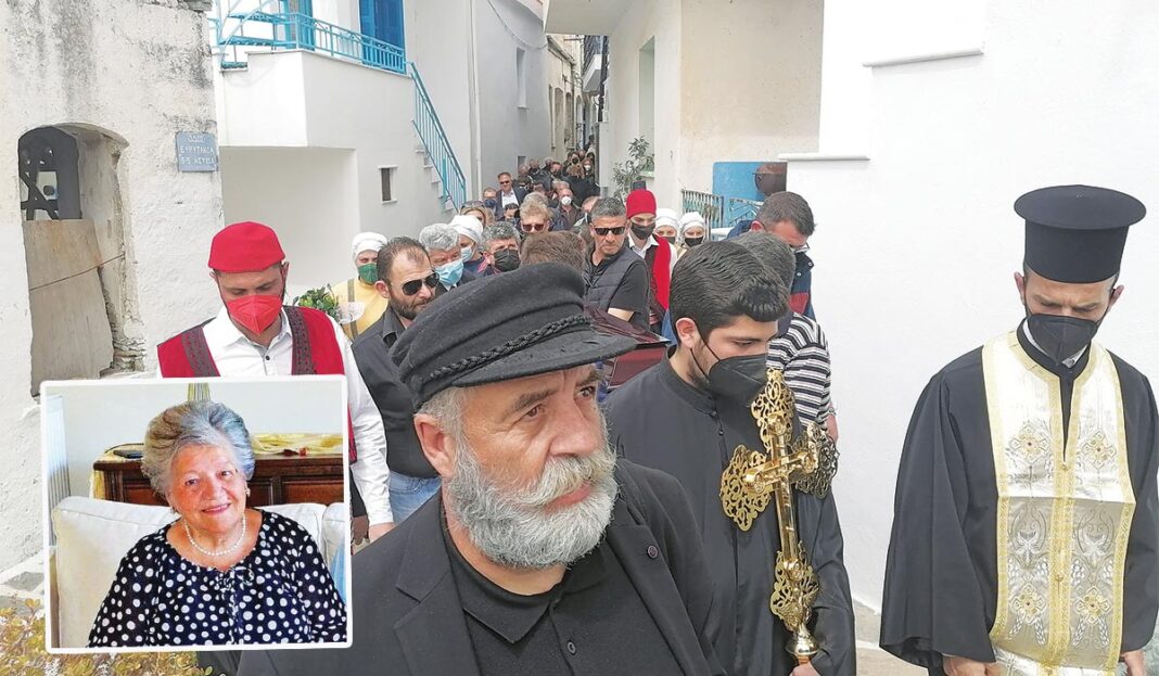 Τελευταίο «αντίο» στην Ειρήνη Κονιτοπούλου - Λεγάκη με λαούτα και βιολιά