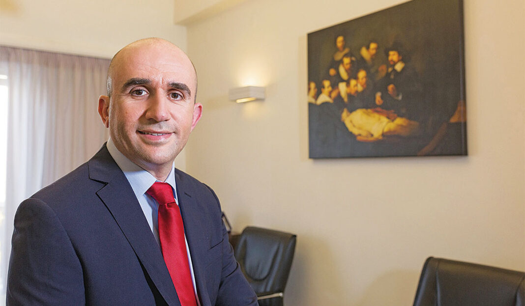 Γρηγόρης Λέων για υπόθεση Πάτρας: «Ελλιπείς οι ιατροδικαστικές εκθέσεις Μαλένας και Ίριδας»