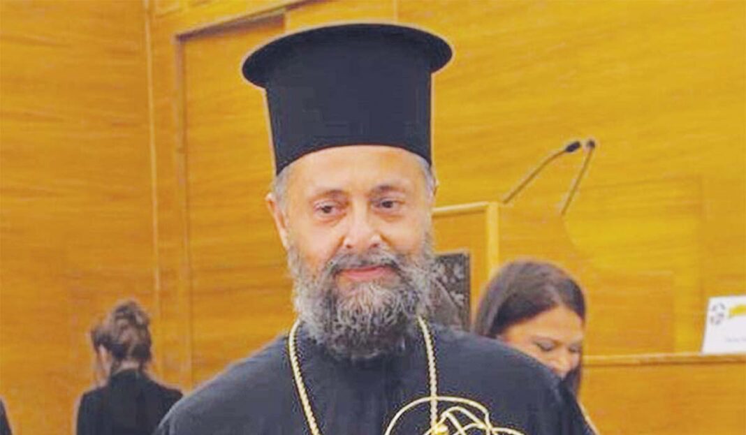Ο 57χρονος πατήρ Απόστολος Καβαλιώτης «παίζει» τους υπουργούς στα δάχτυλα