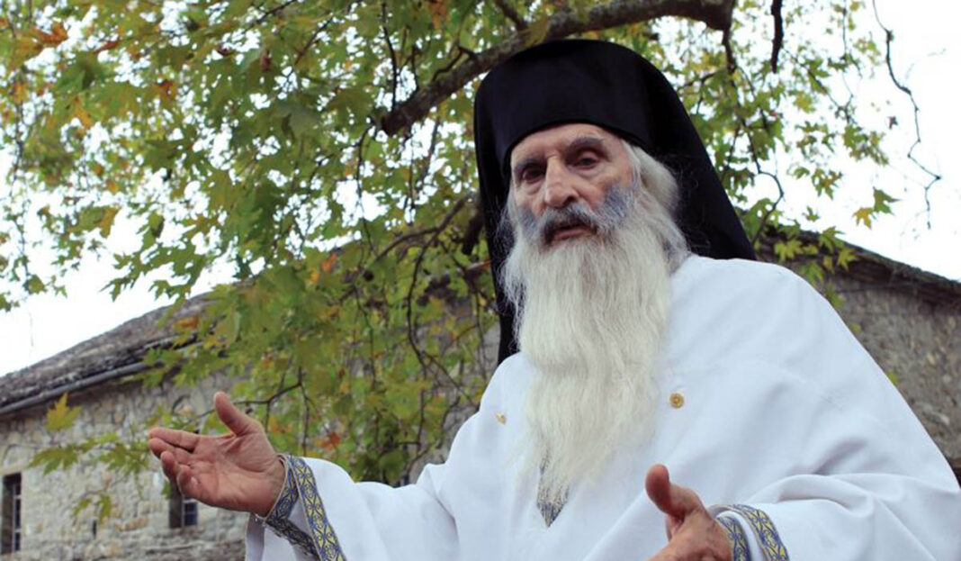 Νικήτας Τσακίρογλου: «Η Ελλάδα εξάγει... σύγχρονους αγίους»