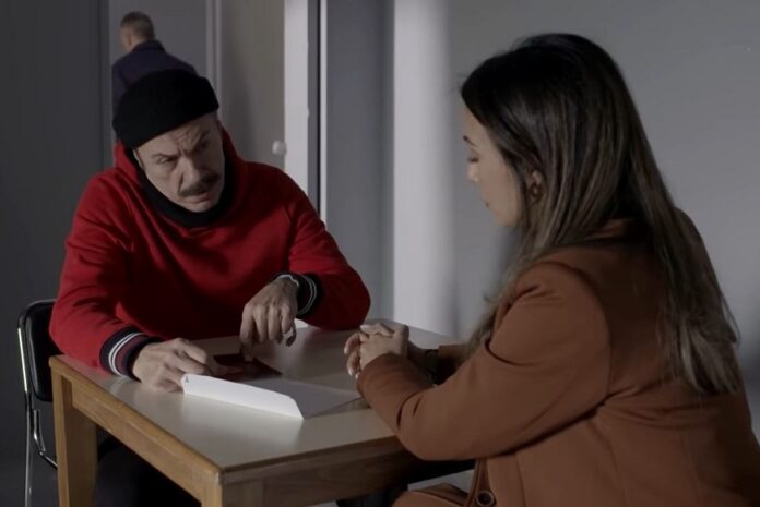 «Σασμός»: Η Στέλλα συμμαχεί με τον Καραπάνο για τη δίκη του Αστέρη