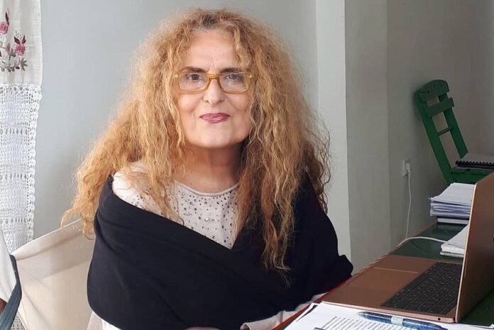 Πάσχα 2022: Η Σοφία Φιλιππίδου έβαψε τα αβγά και στέλνει τις ευχές της