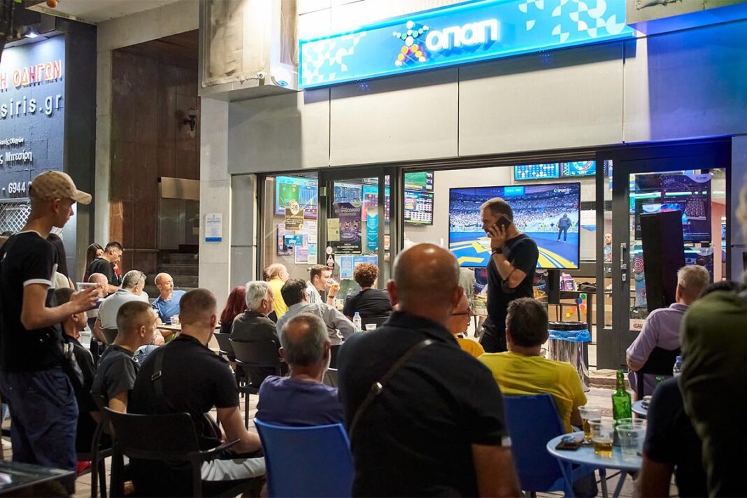 Football night με τελικό Champions League στα καταστήματα ΟΠΑΠ