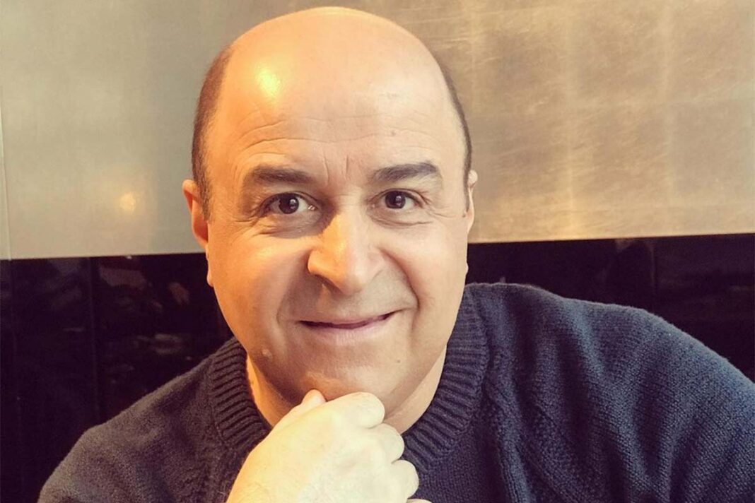 Μάρκος Σεφερλής: «Δεν εφηύρα εγώ τους ομοφυλόφιλους... Το πώς το σκηνοθετώ είναι άλλη ιστορία»