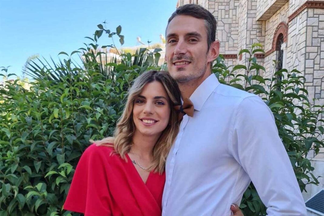 Σταυρούλα Χρυσαειδή: Ο σύντροφός της αποκάλυψε on camera πότε παντρεύονται