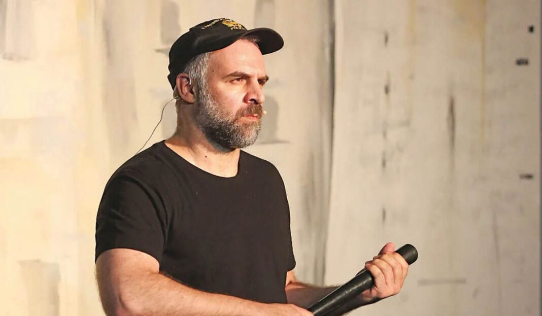 Χρήστος Τριπόδης: «Στην τηλεόραση γίνονται βήματα προς τα... πίσω»