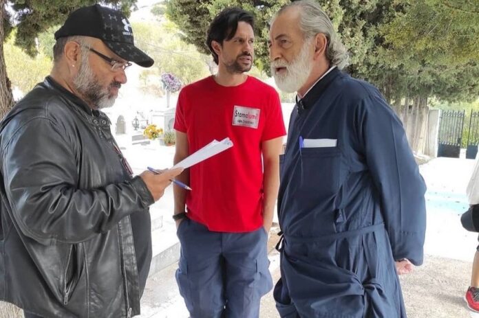 Παραιτήθηκε ο σκηνοθέτης του «Σασμού» μετά την καταγγελία ηθοποιού για βιασμό – Το ξέσπασμά του
