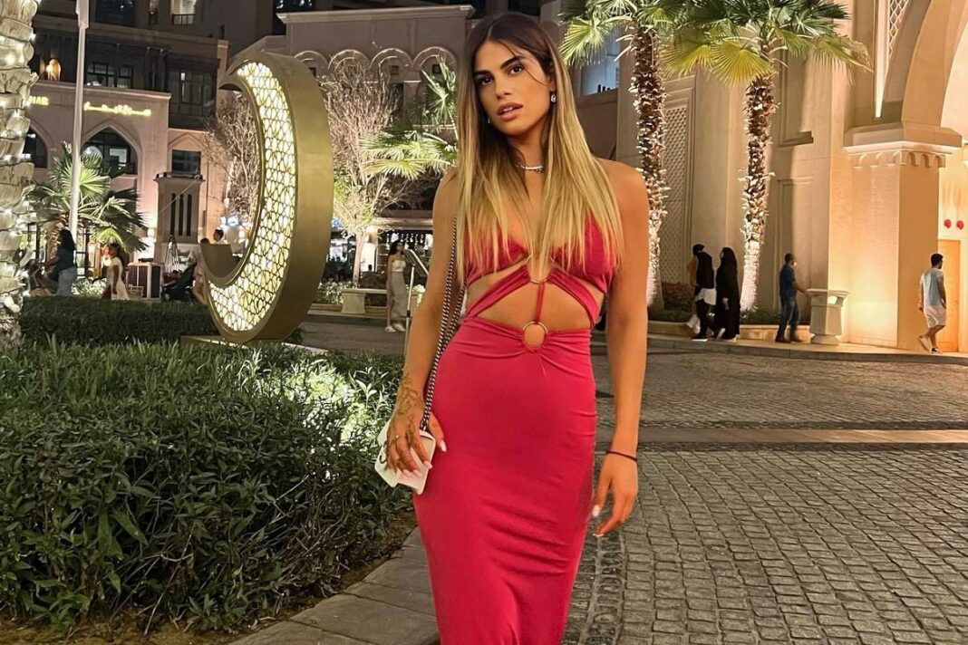 Ξέσπασε η Χριστίνα Κεφαλά: «Επειδή πήγα στο Ντουμπάι έστελναν μηνύματα και με ρωτούσαν “πόσα παίρνεις;”»