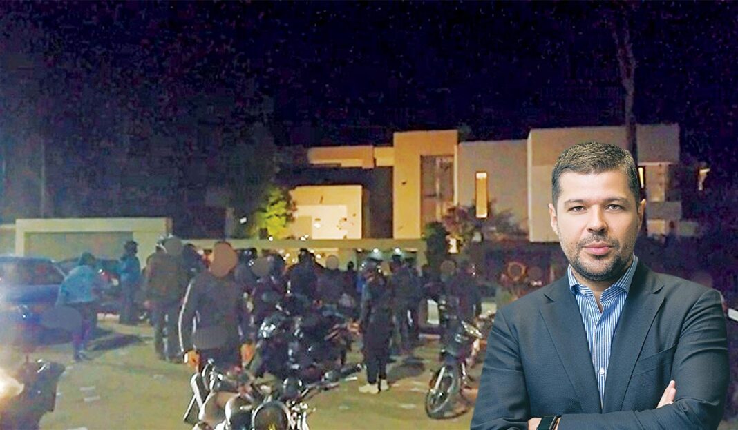 Επίσκεψη «Ρουβίκωνα» στο σπίτι του «Mister ∆ΕΗ» στην Εκάλη