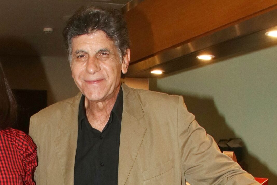 Ο Σπύρος Παπαδόπουλος έφυγε και ο Γιάννης Μπέζος έρχεται με μουσική εκπομπή