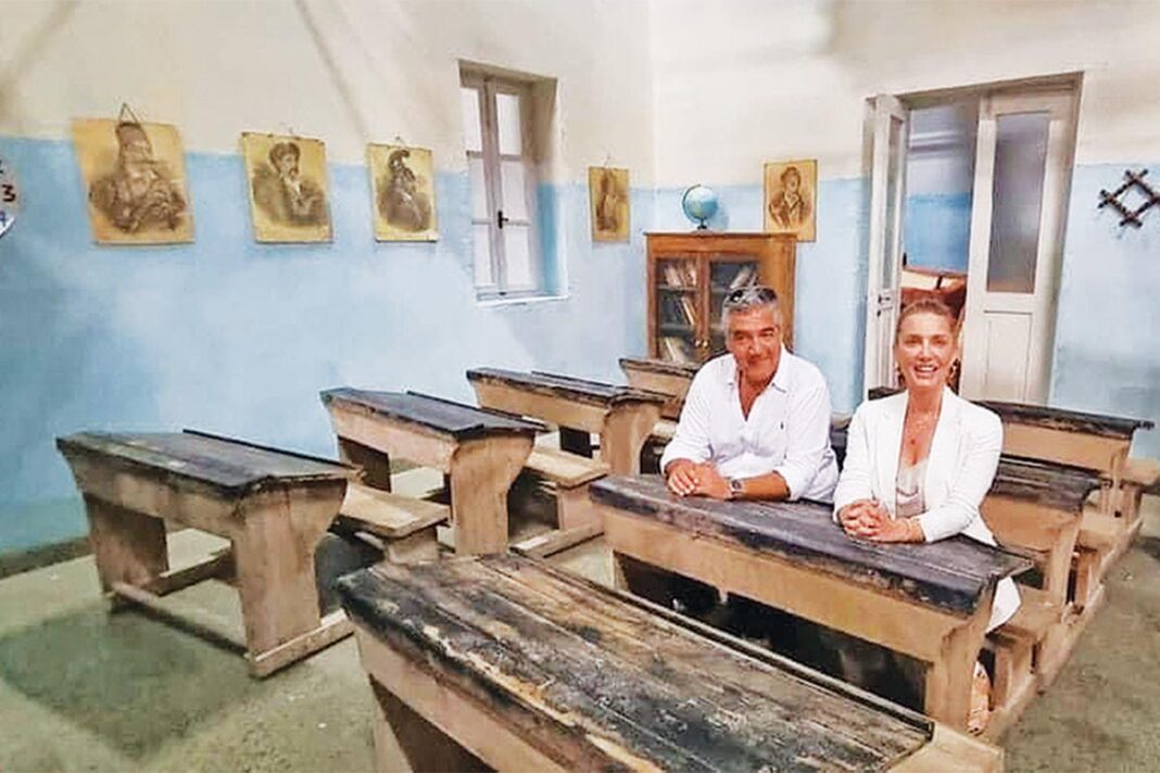 «Κάτοικος» Διαφανίου ο Κωστής Μουσουρούλης