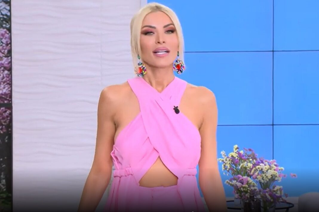 Η Κατερίνα Καινούργιου ευχήθηκε on air στον αδελφό της για τα γενέθλιά του