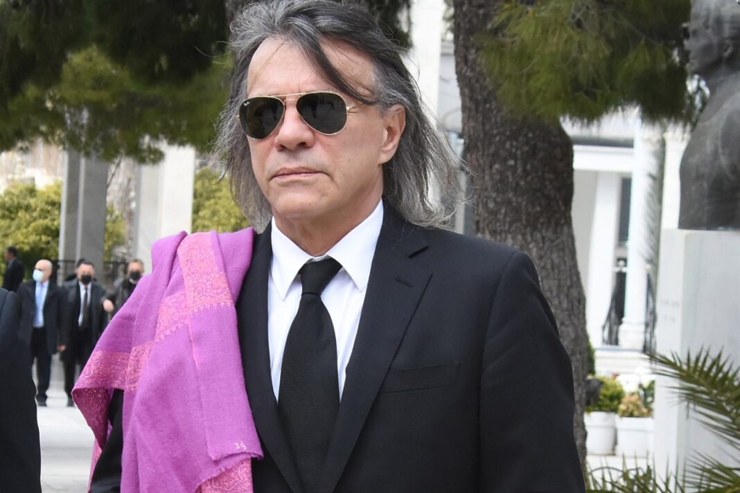 Ηλίας Ψινάκης: «Η Μαρίζα Ρίζου είναι λίγο “ξινέγκλω”»