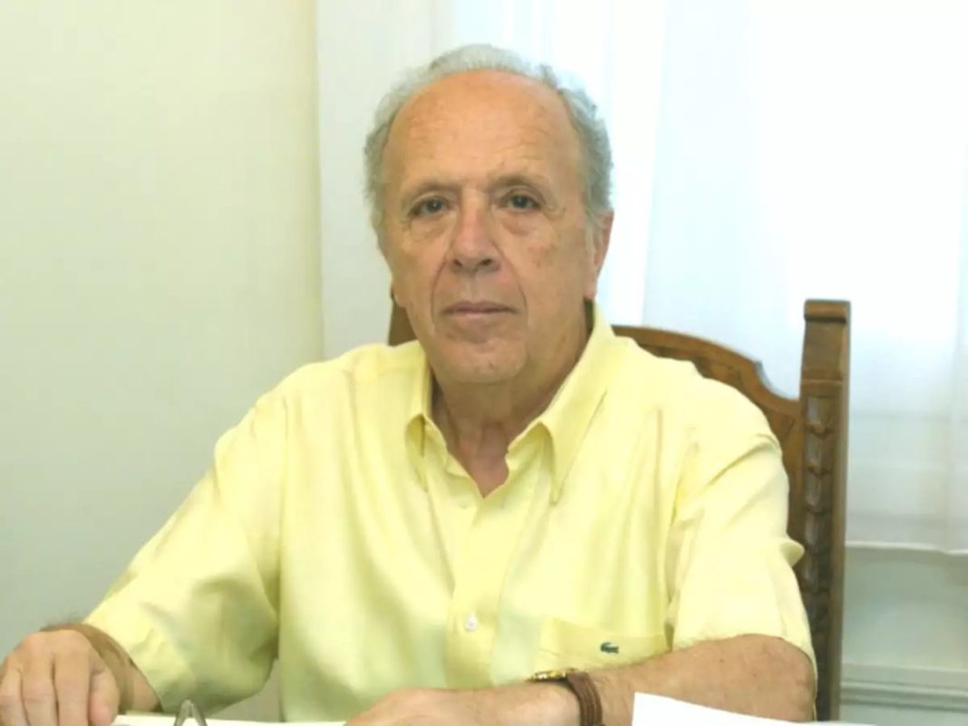 Έφυγε ο δημοσιογράφος, Θεόδωρος Καρζής