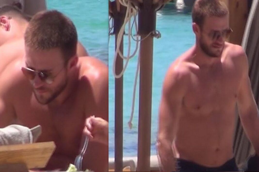 «Έκαψε καρδιές» στη Μύκονο ο γιος του Κλιντ Ίστγουντ