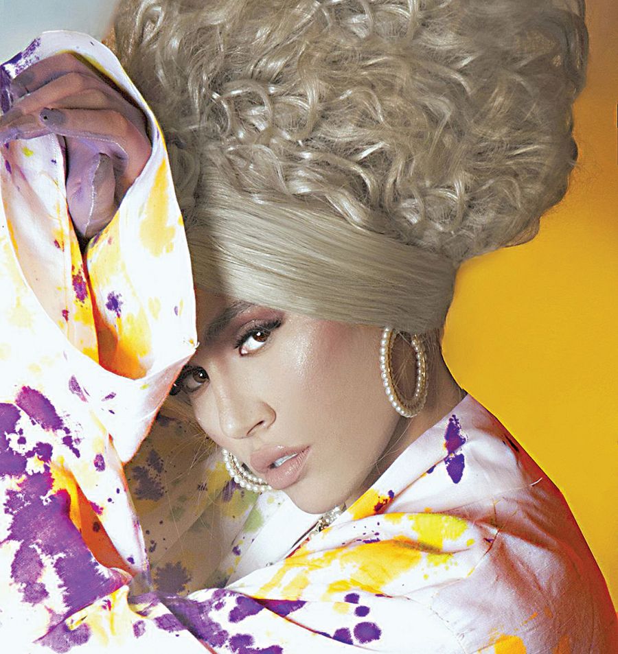 Έλενα Τσαγκρινού 4