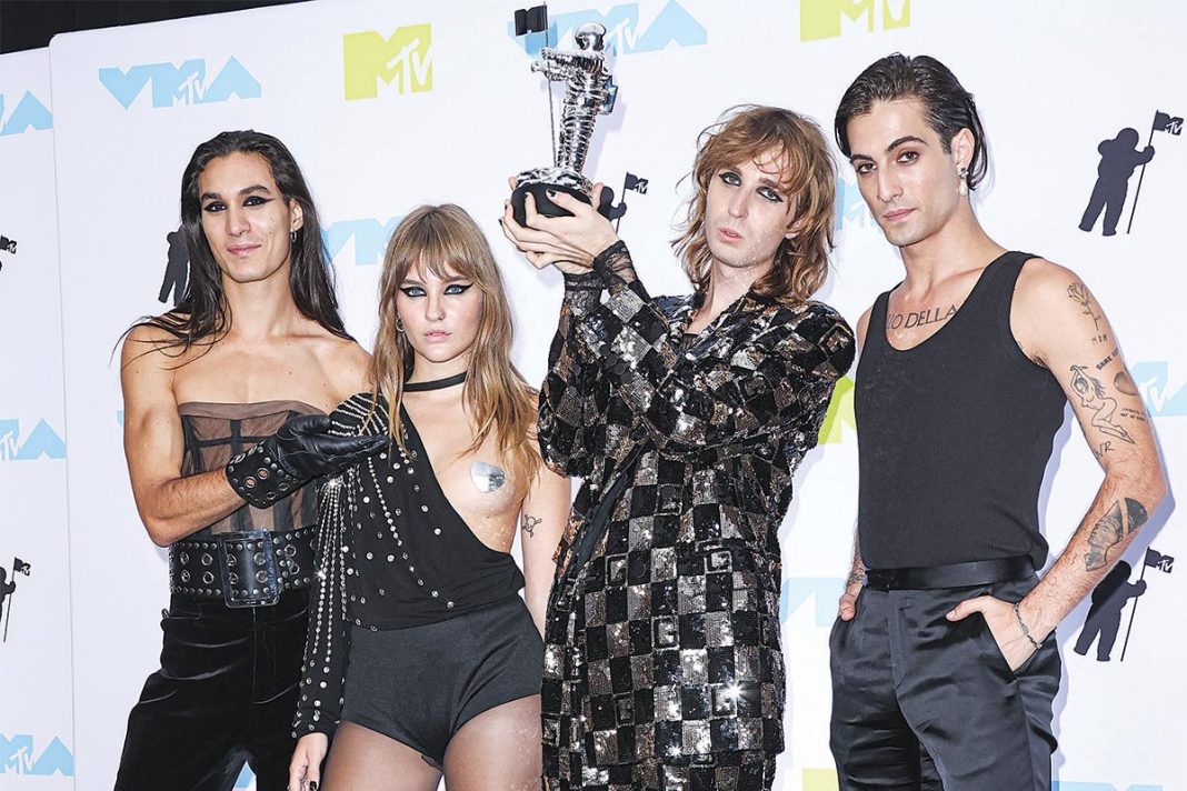 MTV VMA 2022: Η παραγωγή έκοψε πλάνα από την ακατάλληλη εμφάνιση των Maneskin