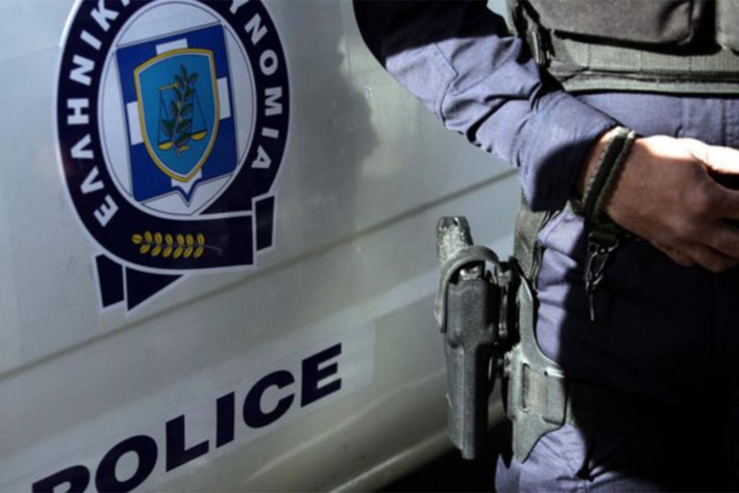 Έφοδος της ΕΛ.ΑΣ. σε παράνομο καζίνο στα Πατήσια - Σύλληψη ενός 34χρονου και κατάσχεση 32 Η/Υ