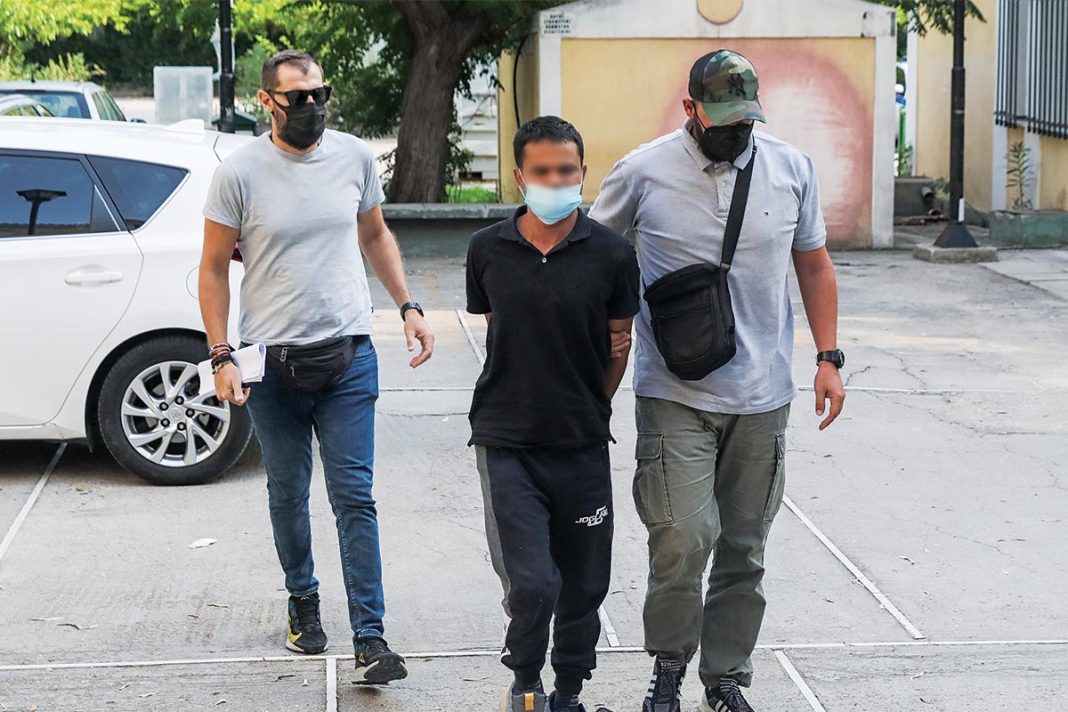 Σκηνές τρόμου στην Κυψέλη - Μπανγκλαντεσιανός δολοφόνησε την ερωμένη του