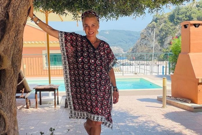Τζένη Μπότση: Οι βουτιές με την τρίχρονη κόρη της, Αλίκη