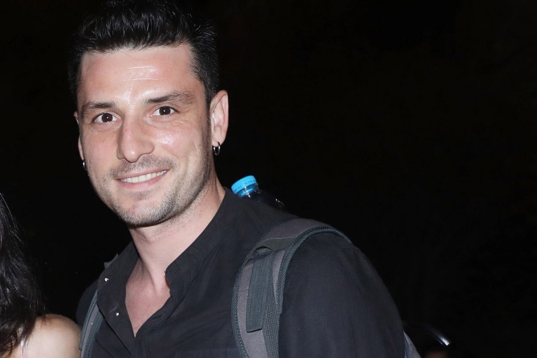 Ο Σπύρος Χατζηαγγελάκης άνοιξε δικό του ταχυφαγείο στο Εξάρχεια