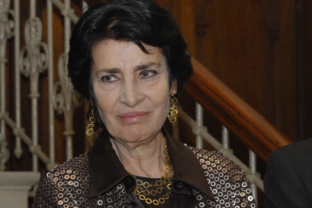 Πέθανε η Ειρήνη Παπά