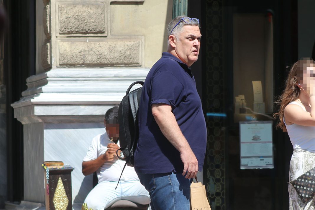 Ο Αντώνης Λουδάρος βγήκε για ψώνια και τον εντοπίσαμε