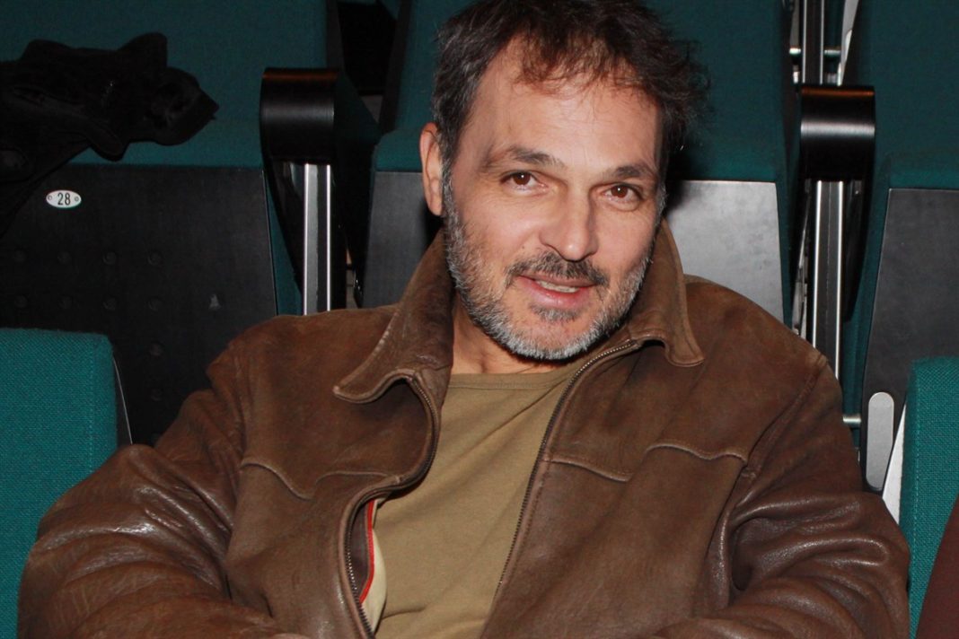 Σταμάτης Γαρδέλης: Η πρώτη φωτογραφία μέσα από το ψυχιατρείο