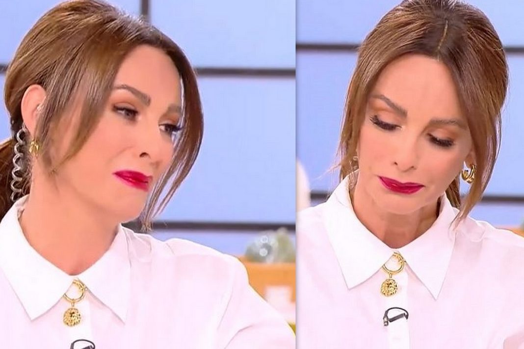 Η Μπέττυ Μαγγίρα «λύγισε» on air