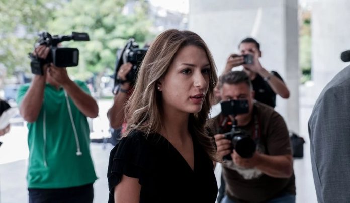 «Λύγισε» η Γεωργία Μπίκα βγαίνοντας από τον Άρειο Πάγο: «Θα το πάω μέχρι τέλους»
