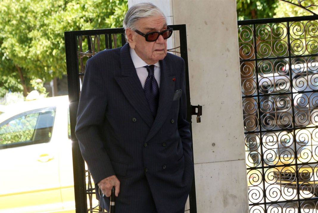Zάχος Χατζηφωτίου: Ο τελευταίος μπον βιβέρ της Αθήνας μας αποχαιρέτησε - Η ζωή και η καριέρα