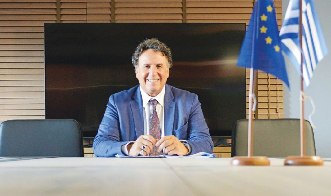 Χάρης Ρώμας: Δηλώνει ότι «θα πάρει την μπουκιά» από το στόμα των αντιπάλων του και λέει ότι είναι ξανά ερωτευμένος