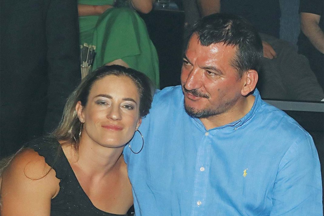 Ο Πύρρος Δήμας μίλησε για τις δυσκολίες που έχει περάσει και για τη σχέση του με τη Σκαφίδα