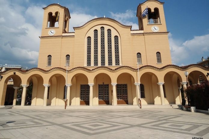Άρπαξαν 30.000 ευρώ, λίρες και χρυσαφικά από τα γραφεία του ναού του Αγίου Χριστοφόρου Αγρινίου