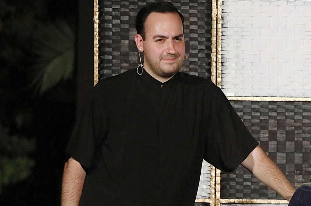 Εξομολόγηση Μαυρίκιου Μαυρικίου: «Η κηδεία μου θα γίνει με 100μελη χορωδία και θα φοράω παγιέτα»