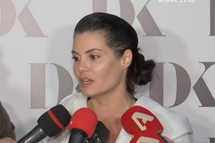 Η σπόντα της Κορινθίου: «Πιο πολύ αγχώνονται κάποιοι αν βγαίνουν ένα λεπτό παραπάνω αλλά όχι εγώ»