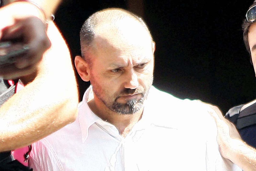 Τον Βασίλη Παλαιοκώστα «βλέπει» η Αστυνομία πίσω από τα πυρά από καλάσνικοφ σε περιπολικό