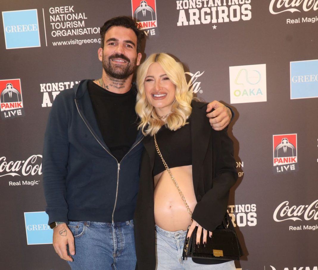 Ιωάννα Τούνη - Δημήτρης Αλεξάνδρου: Οι φωτογραφίες του γιου τους από το μαιευτήριο