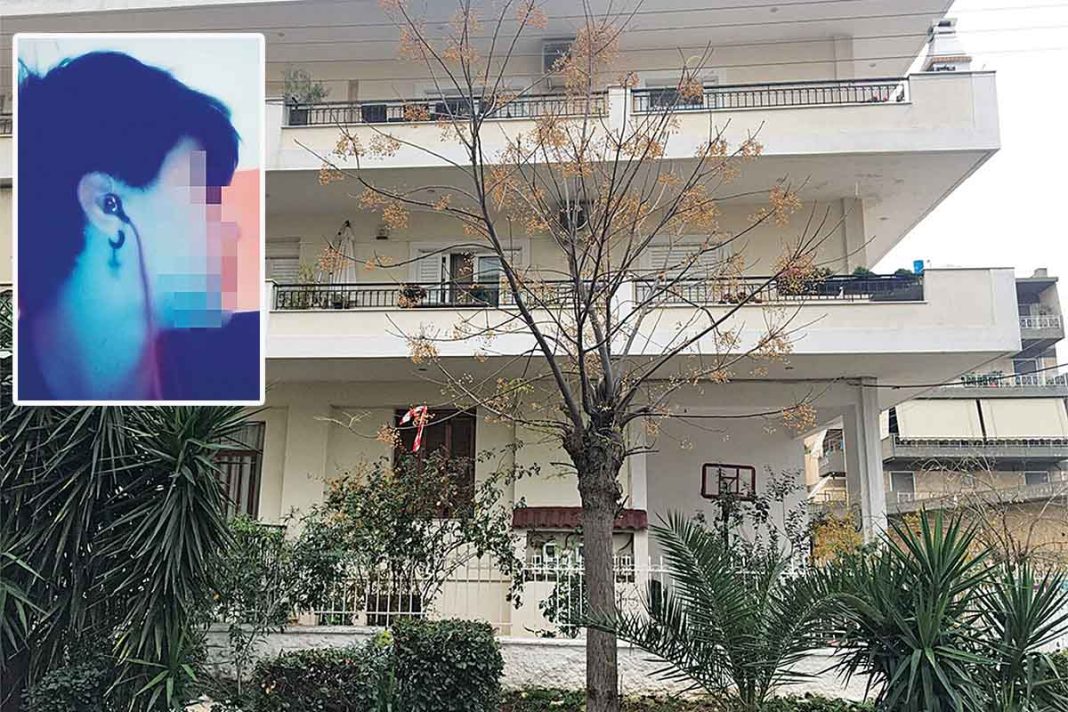17χρονη δεν άντεξε την απόρριψη και έσφαξε την 22χρονη φίλη της με 40 μαχαιριές