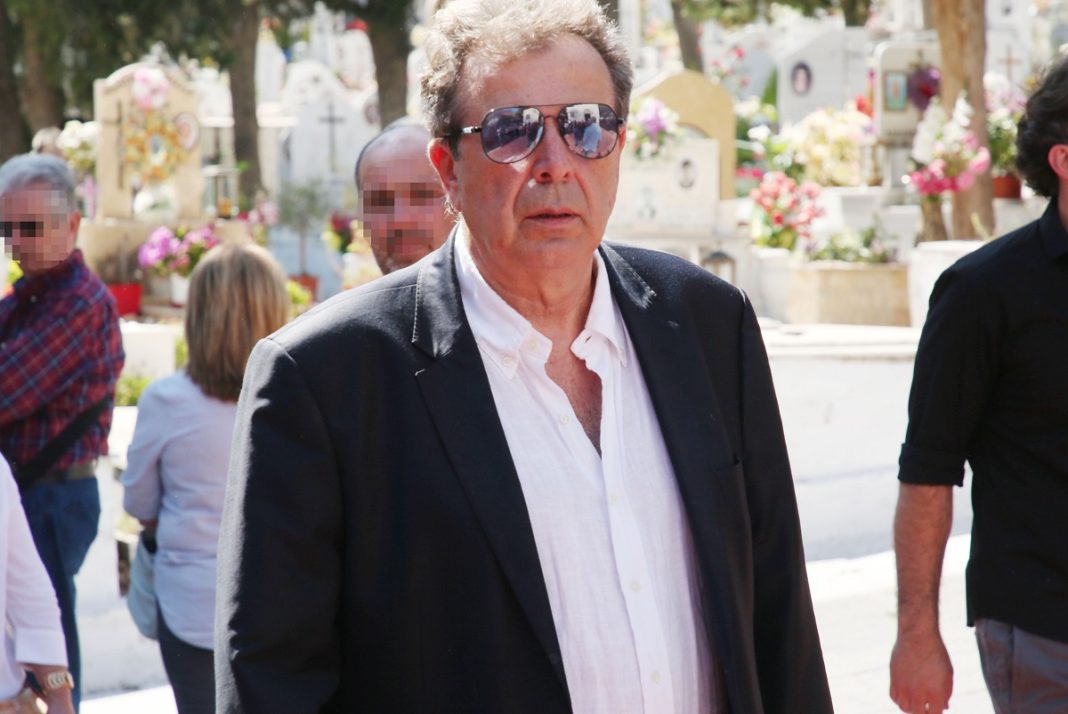 Δύσκολες ώρες για τον Χρήστο Φωτίδη - Σκοτώθηκε σε τροχαίο ο αδελφός του