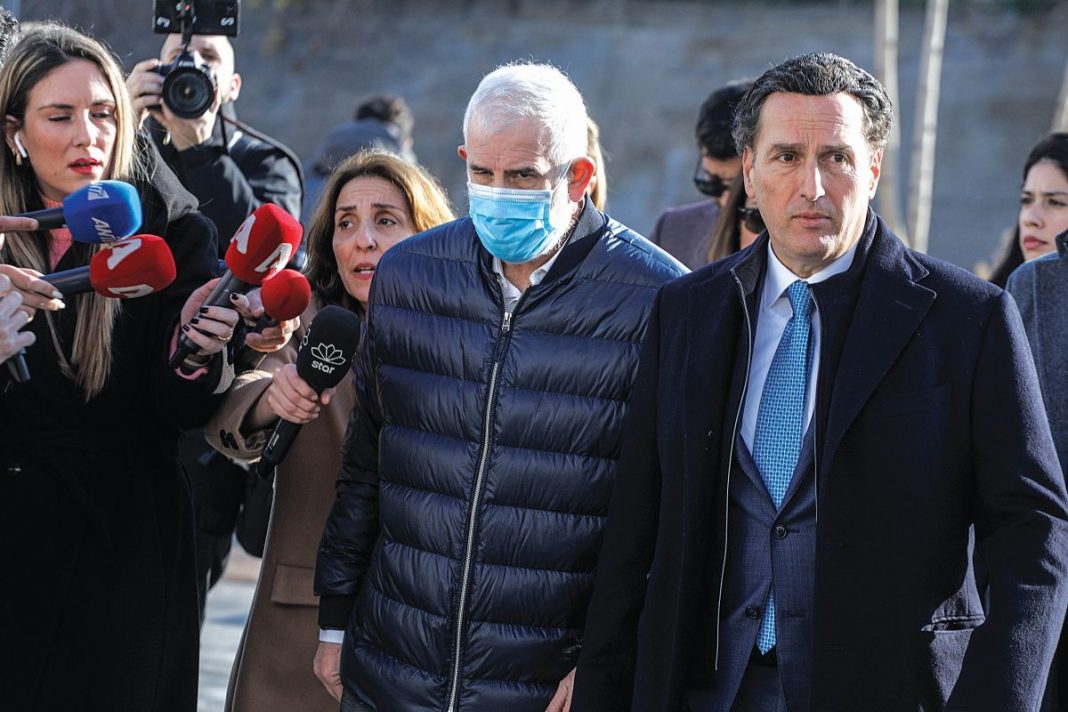 Ανατροπή στη δίκη Φιλιππίδη - Τα έγγραφα και η συμπληρωματική απολογία του έφερα