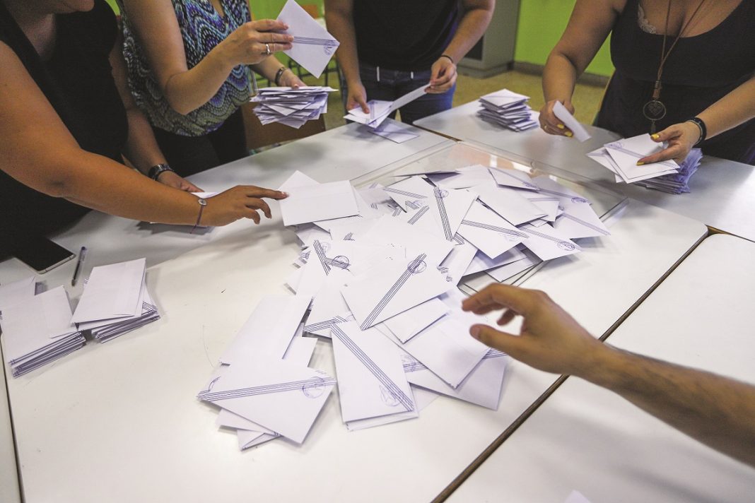 Κάλπες την άνοιξη - Εκλογές στις 2 ή στις 9 Απριλίου «δείχνουν» οι κινήσεις του Μητσοτάκη
